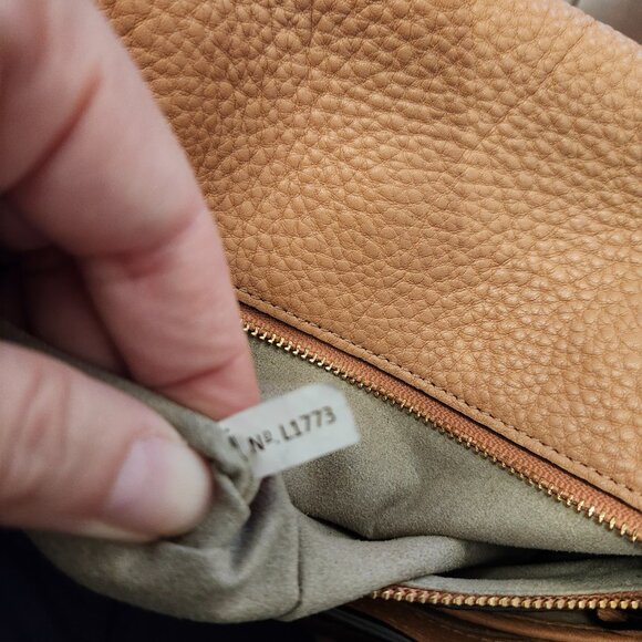 Stuart Weitzman leather crossbody shoulder bag - Picture 14 of 16